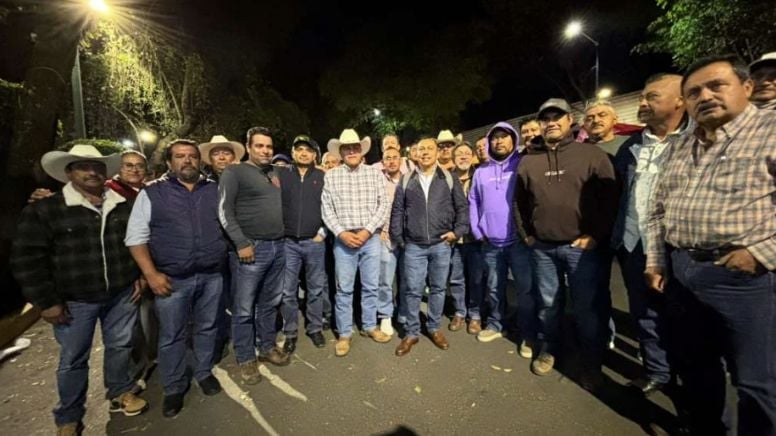 Productores de maíz y Gobierno acuerdan apoyo económico histórico