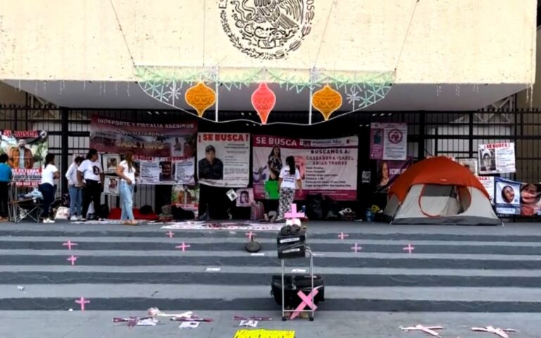 Madres en Resistencia cierran Fiscalía en Tuxtla por impunidad