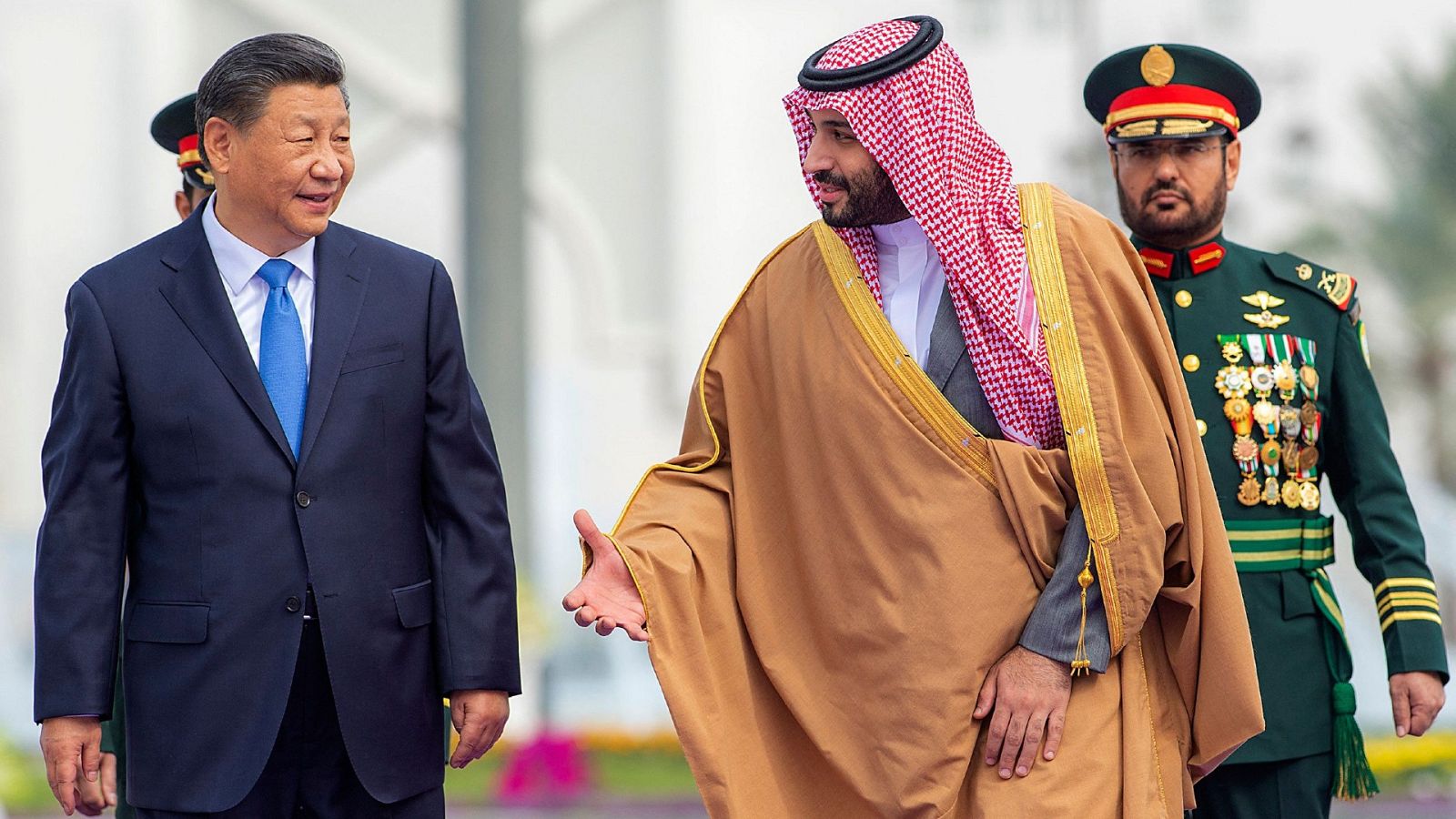 China invierte 375 millones en fábrica de cables en Ras Al-Khair