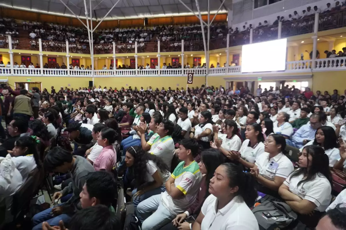 Becas del Bienestar en Campeche: Invertirán más de $238 millones para 122 mil estudiantes en 2025