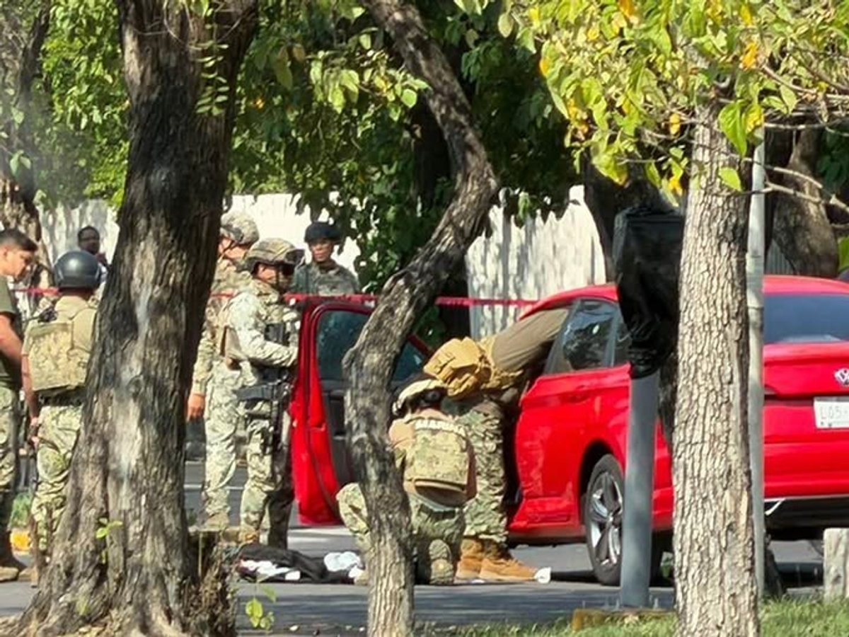 Asesinan a exdirector de inteligencia de colima a balazos