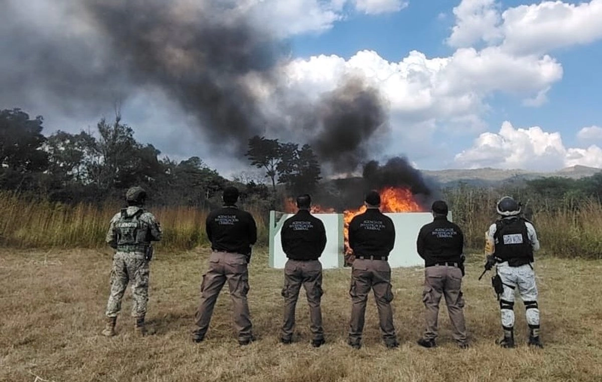incineran casi 100 kilos de drogas en chiapas