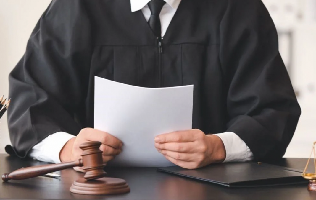 Inhabilitan a juez federal en Guerrero por hostigamiento sexual y abuso de poder