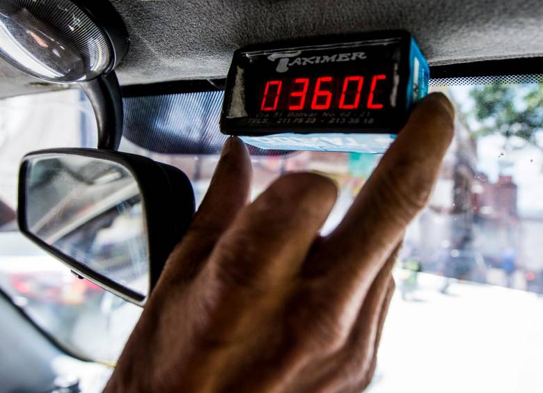 Taxis de Cancún implementarán taxímetro en 2026 para precios justos