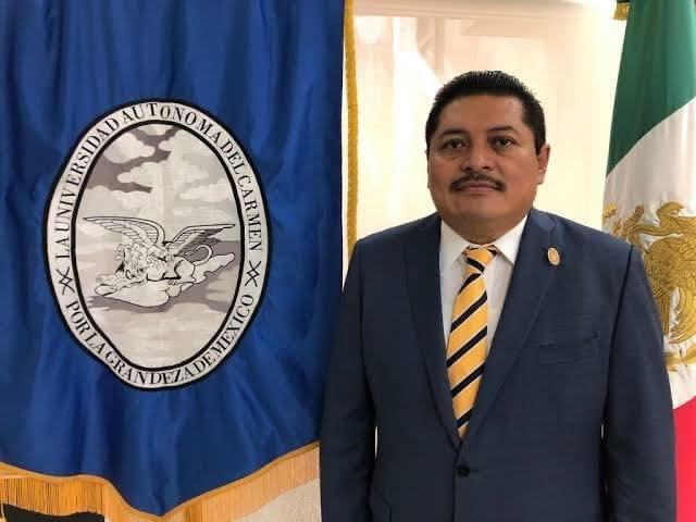 Detienen a exrector de Unacar por presunta corrupción en Campeche