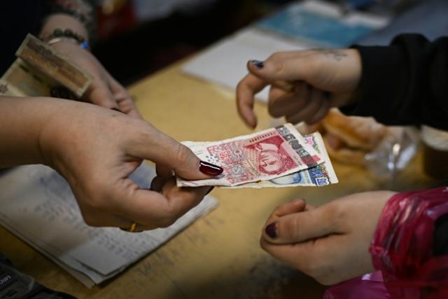 Bulgaria adopta el euro entre escepticismo y temor a precios