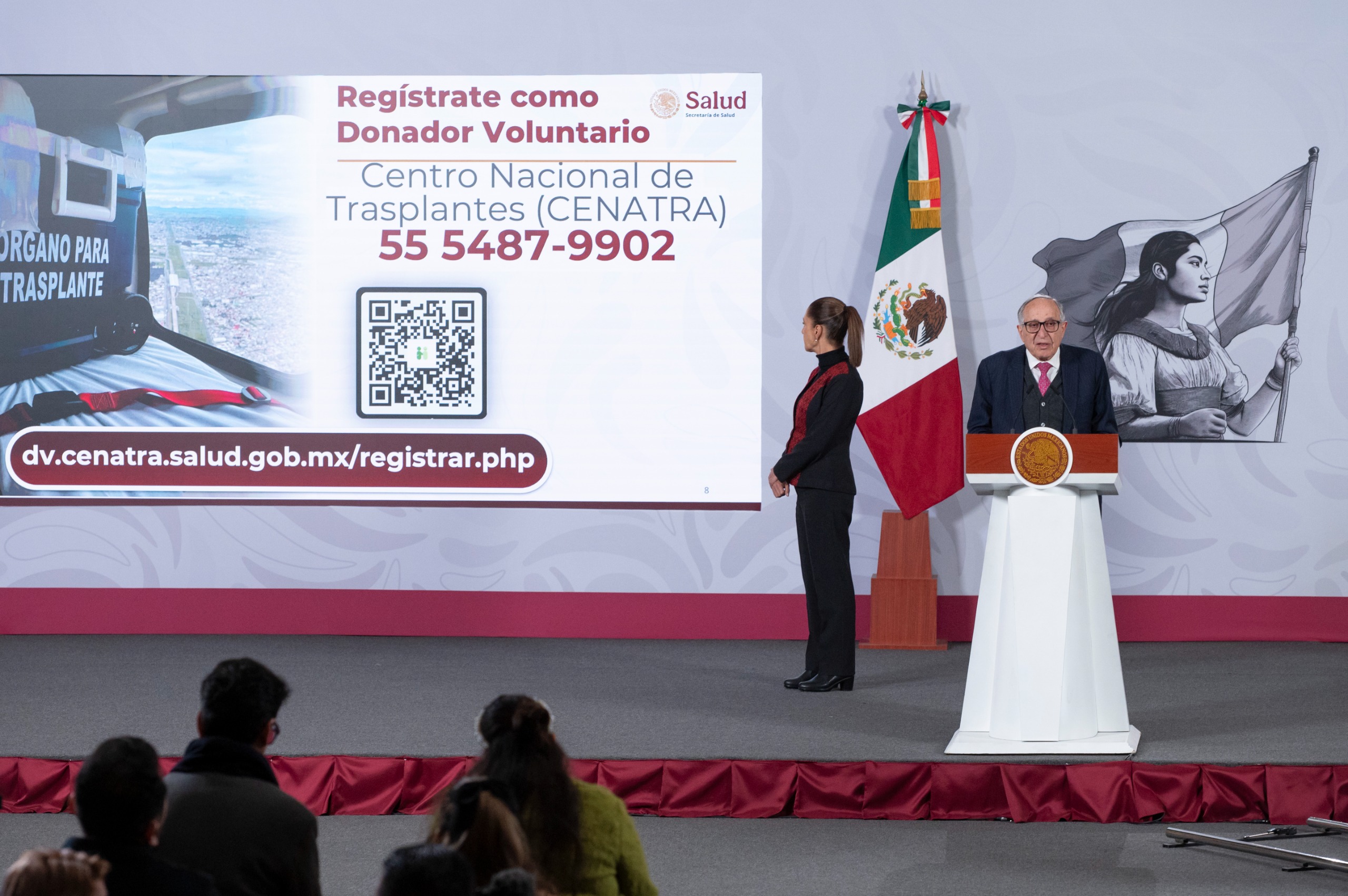 Sheinbaum propone donación de órganos en credencial de salud