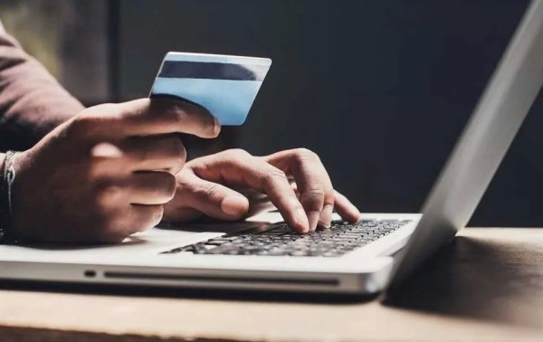 Fraudes financieros se disparan en Yucatán; tarjetas y créditos irregulares, en la mira