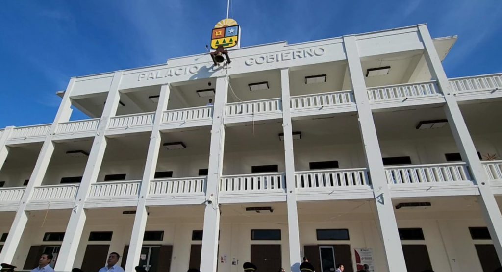 Quintana Roo rifará posgrados para sus empleados en 2026