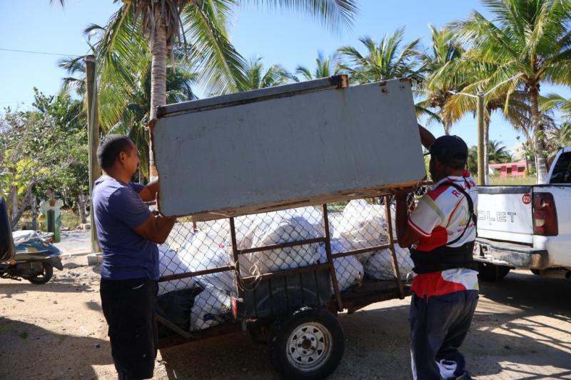 Yucatán inicia jornada de saneamiento costero en Telchac