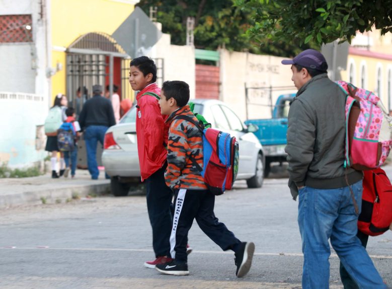 Yucatán retrasa horario de clases por frente frío