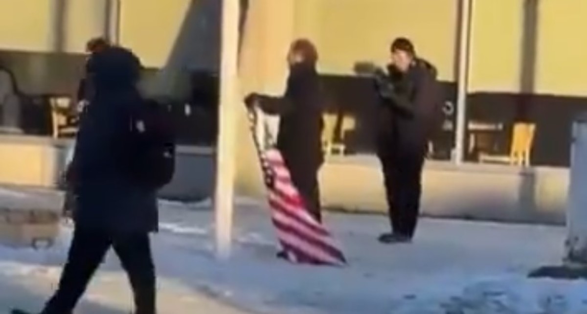 Groenlandia: Tensión por bandera de EE. UU. y negociaciones