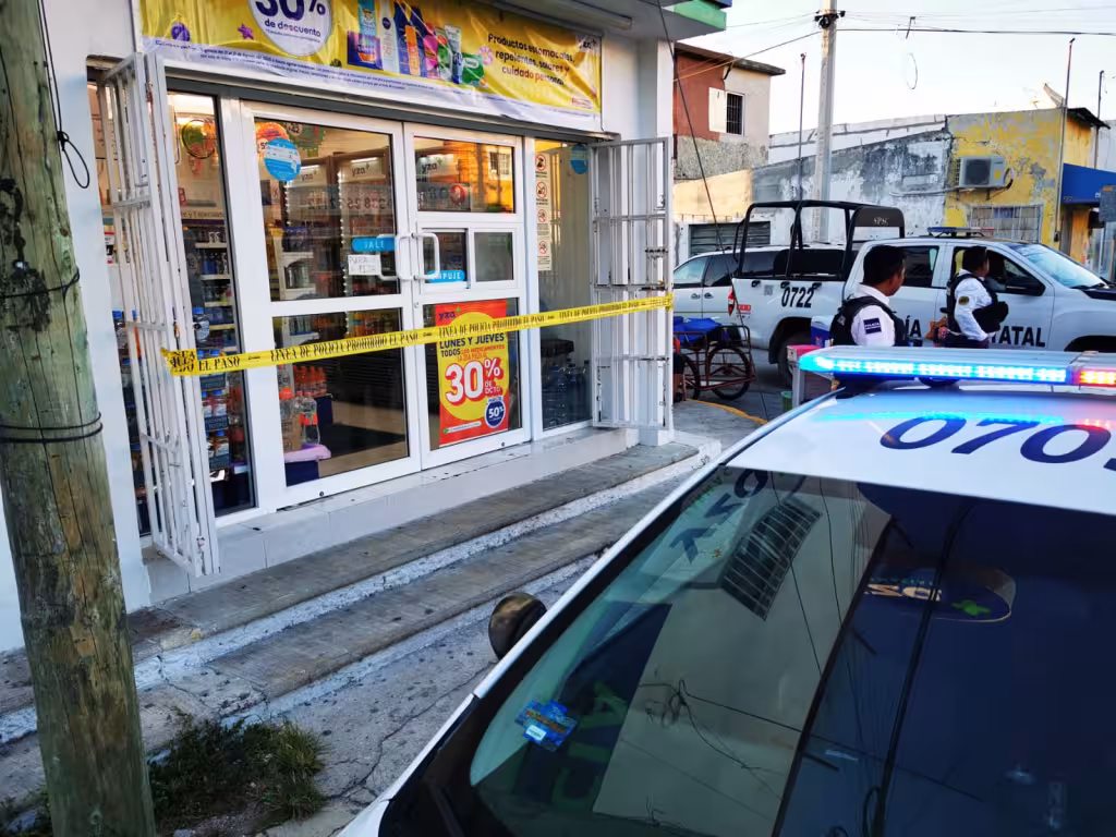 Violento asalto a Farmacia Yza en la capital; no hay detenidos