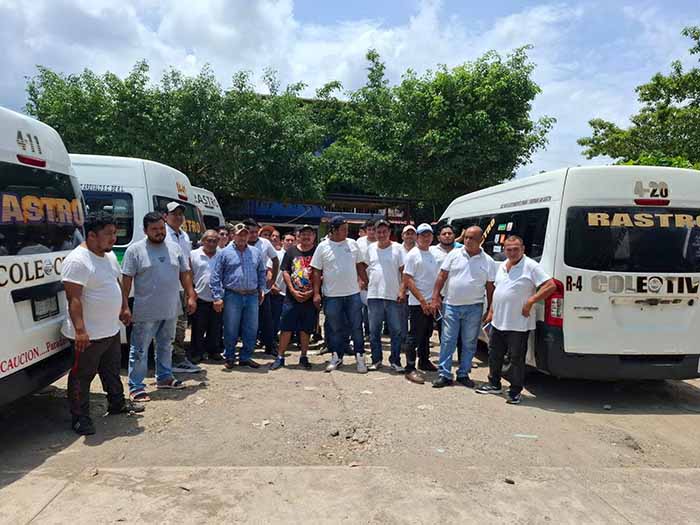 Bloqueo de choferes en Tapachula contra operativos de movilidad