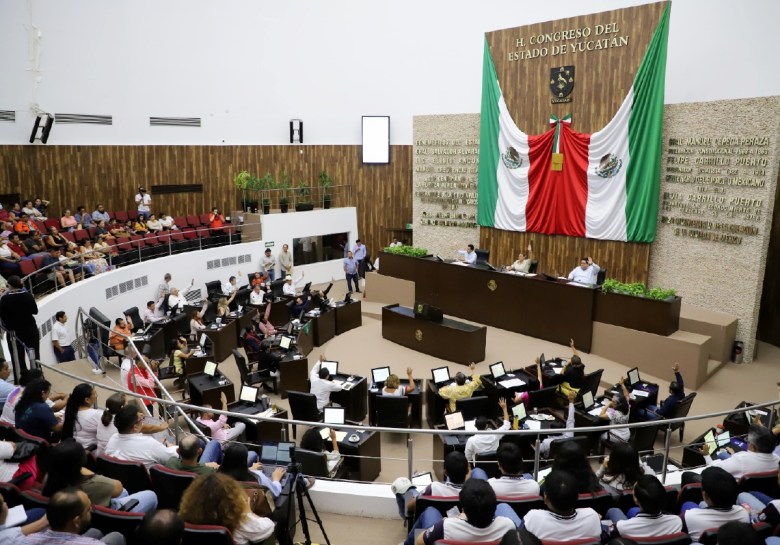 Congreso de Yucatán debate aumento y reclasificación de tarifas eléctricas