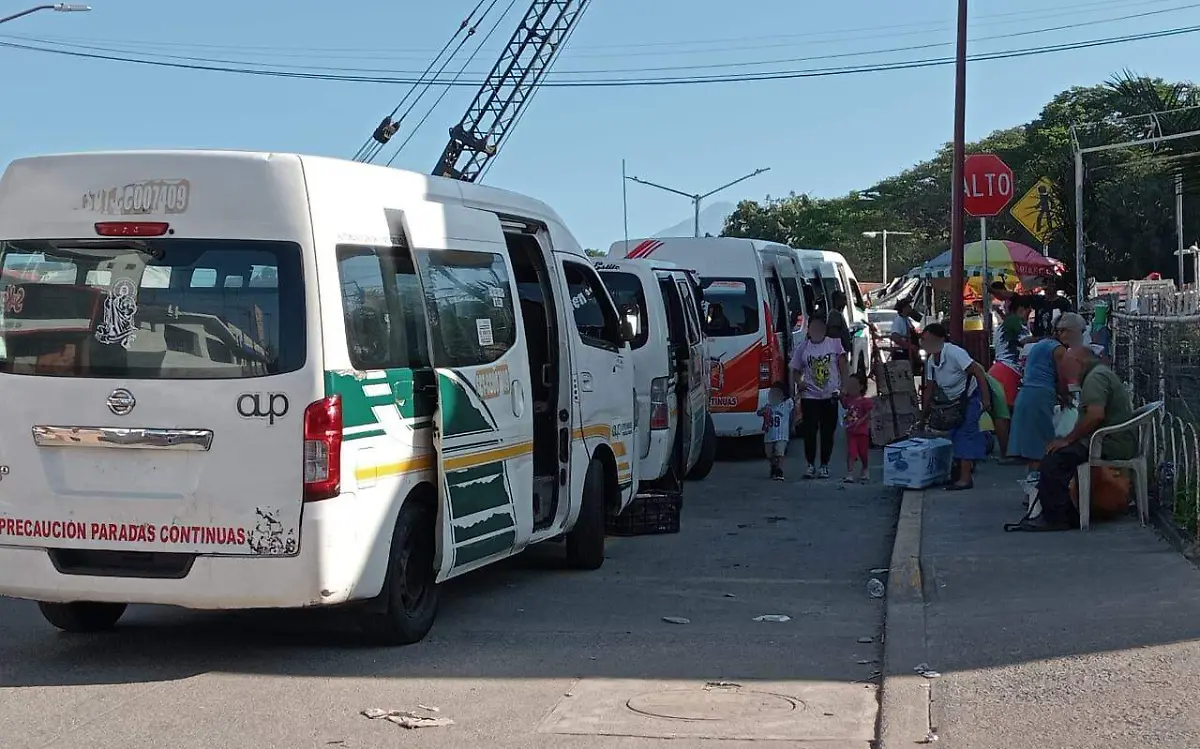 Crisis por permisos apócrifos en el transporte público de Chiapas